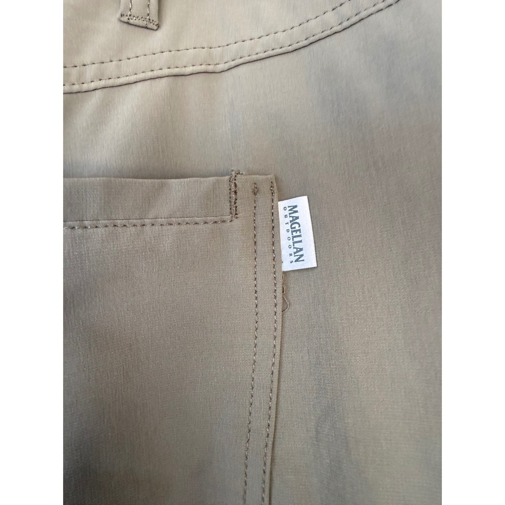 Magellan Classic Pants Men's 38W Zipper Pockets Moisture Wicking Green gorpcore - Picture 3 of 8